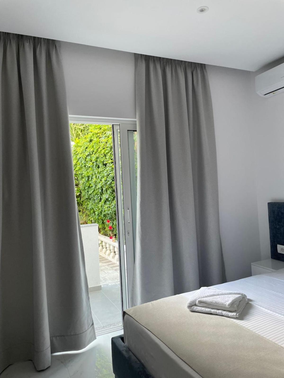 Vila Ori Ksamil Bagian luar foto